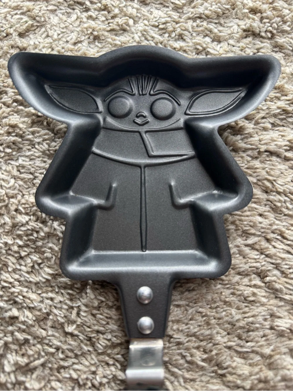 Star Wars Grogu (Baby Yoda) Nonstick Pancake Pan Frankford Candy 2021